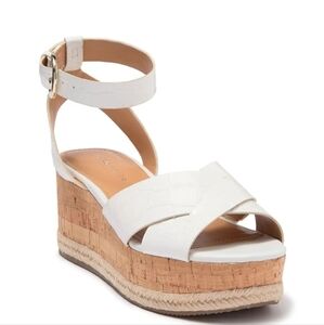 Marc Fisher Carlin2 white platform sandals sz 9 SH68